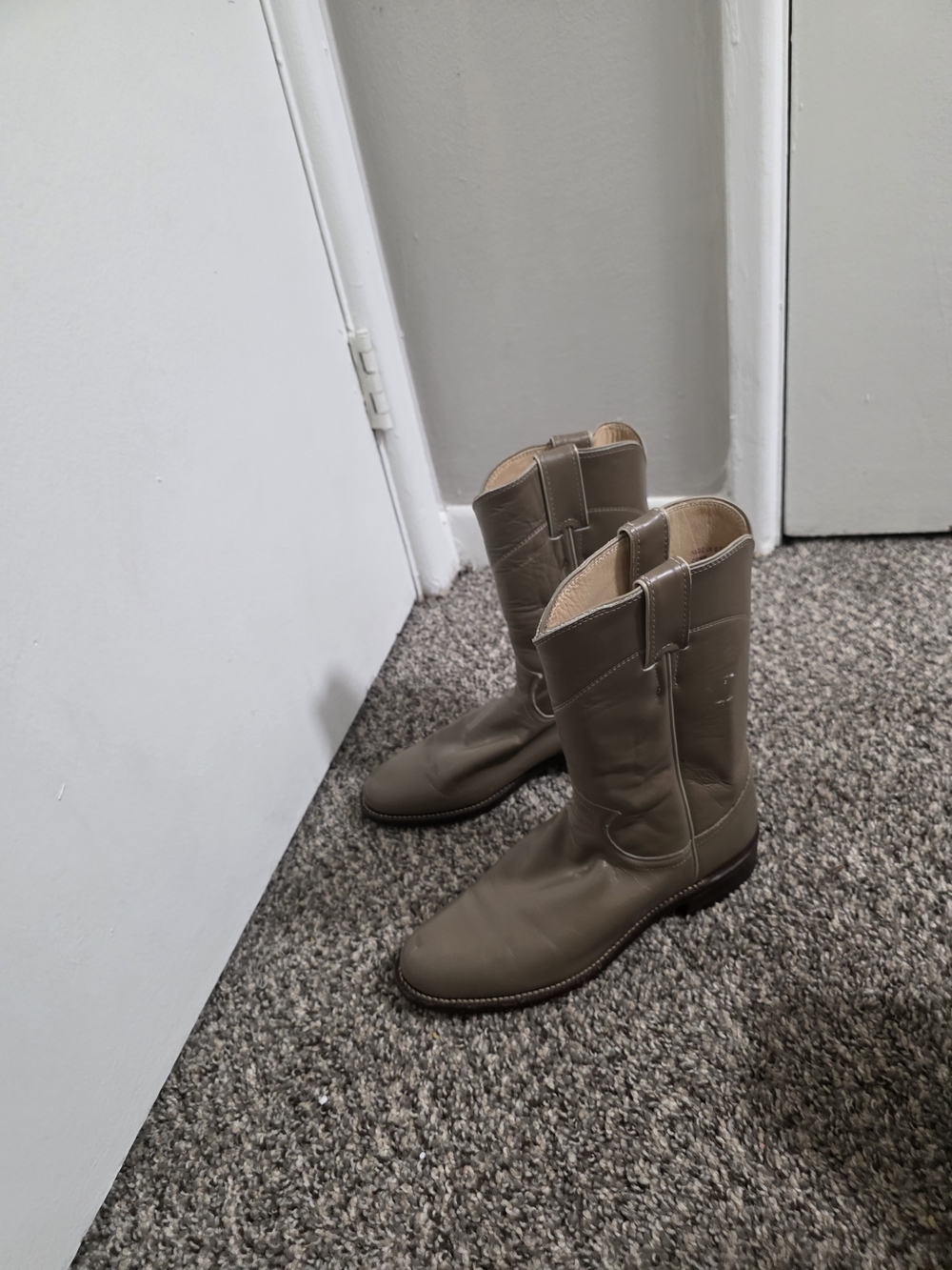 Justin Boots Taupe/Brown Leather Western Boots